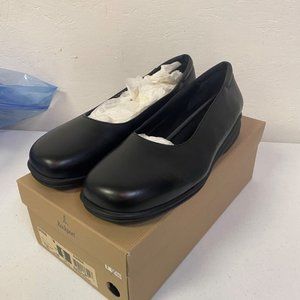 **BRAND NEW** Rockport Shoes - Womens 9W - Slip On Ballet Loafers
